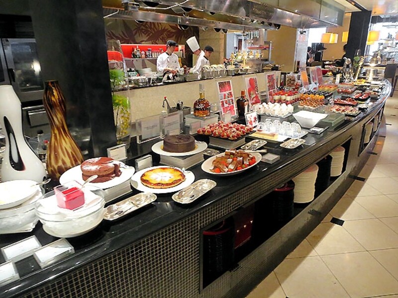 ザ・テラス メインのブッフェ台