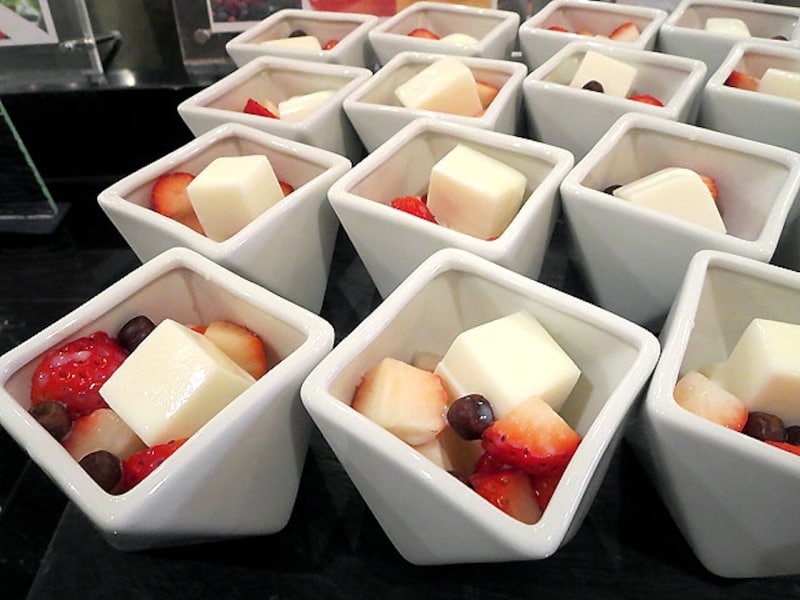 ザ・テラス 牛乳寒天 苺添え