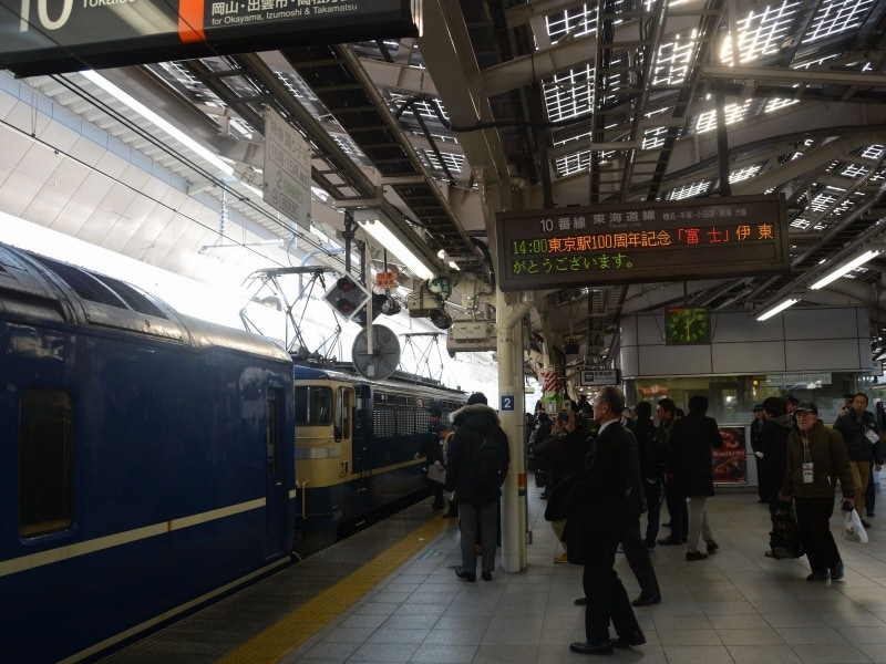 10番線ホームのブルートレイン