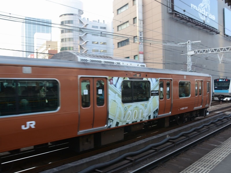 ラッピングトレインのユニークなサイド