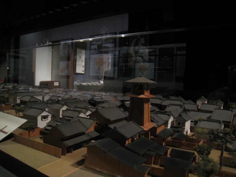 近世・蔵造りの街並みを再現