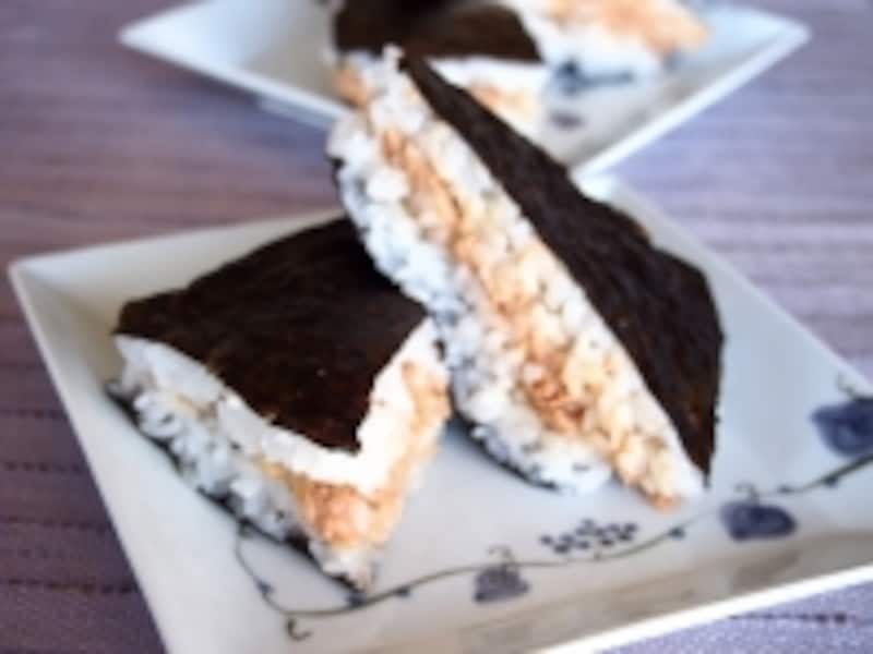 ツナと葱の怪味おにぎらず