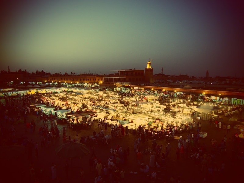 フナ広場の夜景