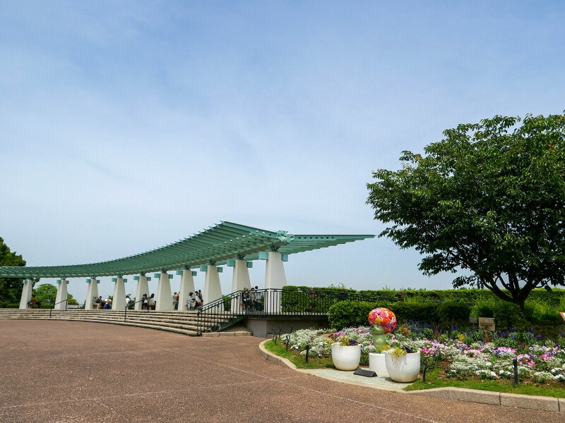 今も昔も横浜を代表する観光スポット・港の見える丘公園の展望台（2021年5月14日撮影）