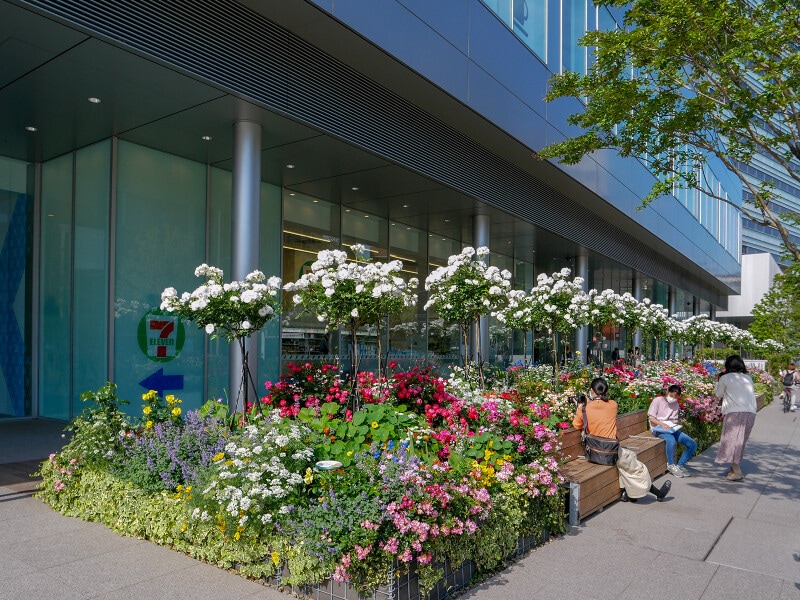 横浜市役所入口の様子（2021年5月15日撮影）