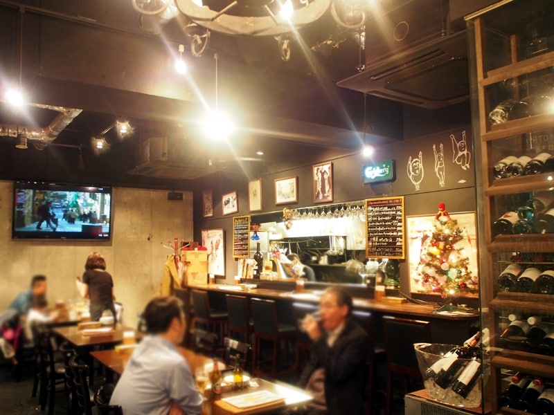 非日常と居心地良さを併せ持ったような不思議な空間