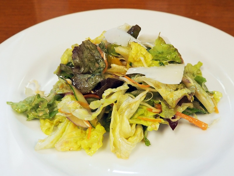 ハントンライスに付いているサラダ＠ビストロ・シャレ