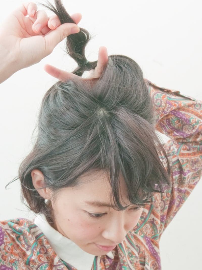 しっかり指を開くと毛を中に入れやすい