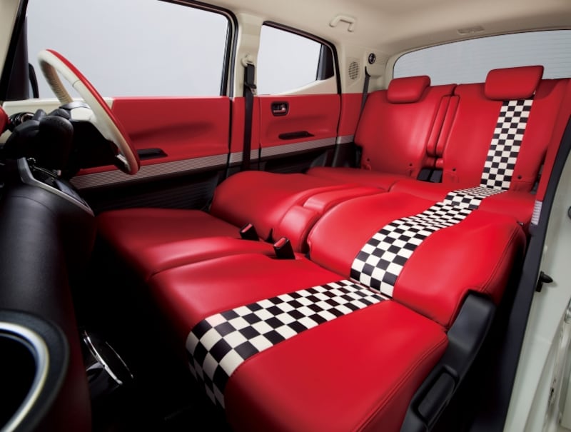 N-BOX スラッシュ