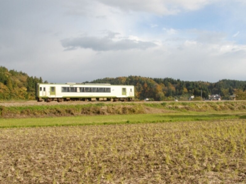 懐かしい気分に Jr飯山線の観光列車 おいこっと 鉄道 All About 懐かしい気分に Jr飯山線の観光列車 おいこっと 鉄道 All About