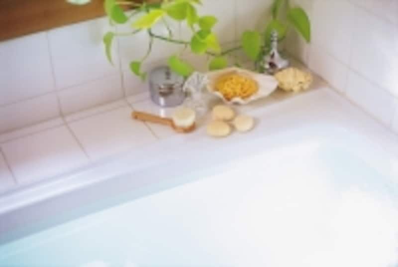 お風呂の「温熱作用」という効果は、血液をあたため、血管が広がり、全身の血の巡りが良くなります