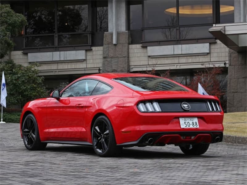 フォードマスタング