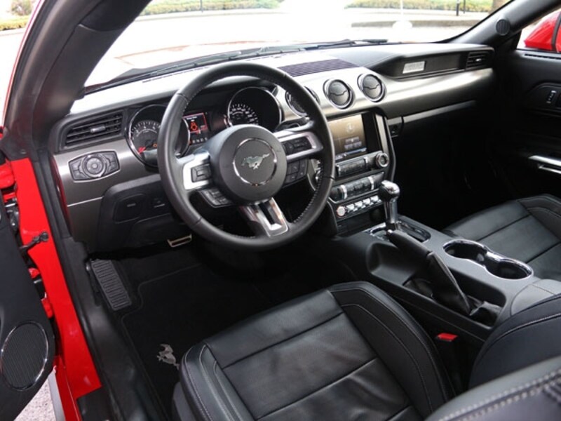 フォードマスタング