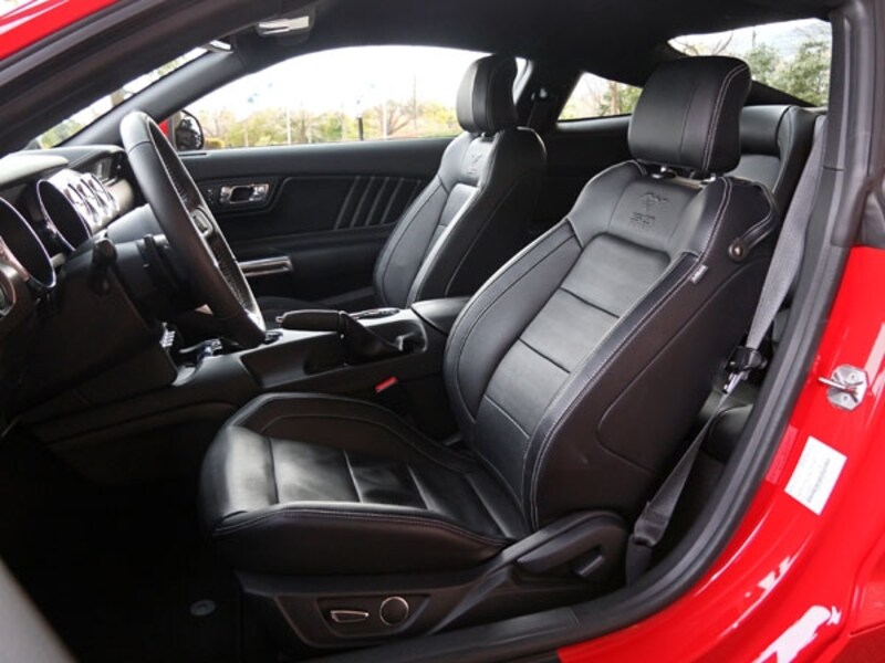 フォードマスタング