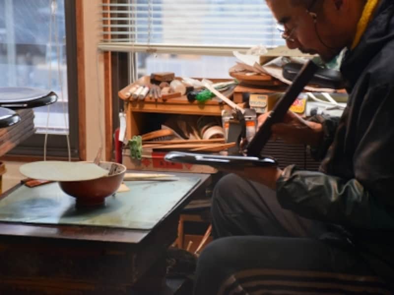 「塗り」の作業の様子