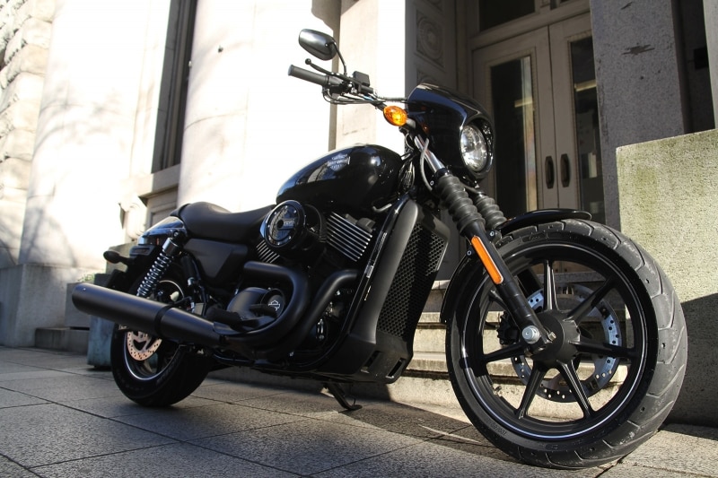 カスタムという観点から、ストリート750を掘り下げてみる必要があるでしょう