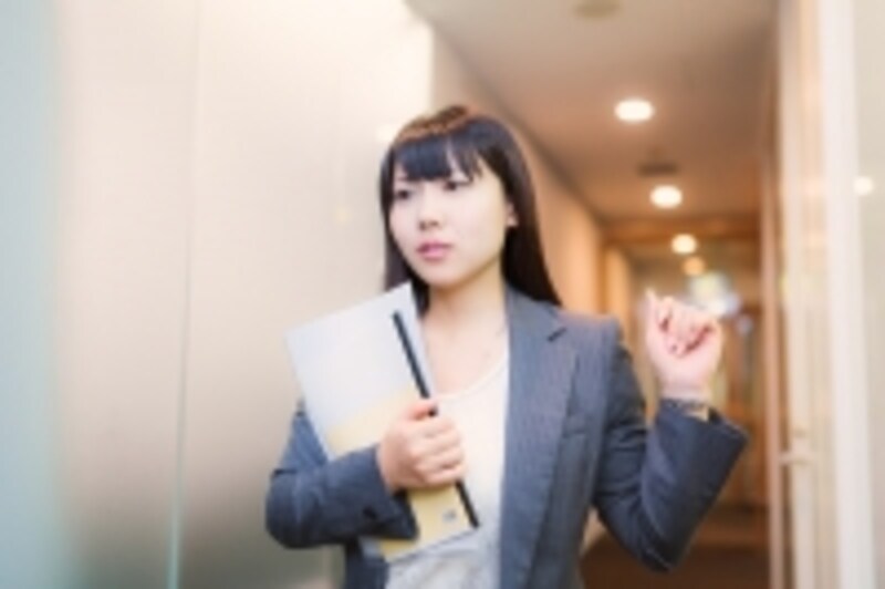 仕事中、張り詰めた気持ちでいませんか?たまには息を抜きましょう。