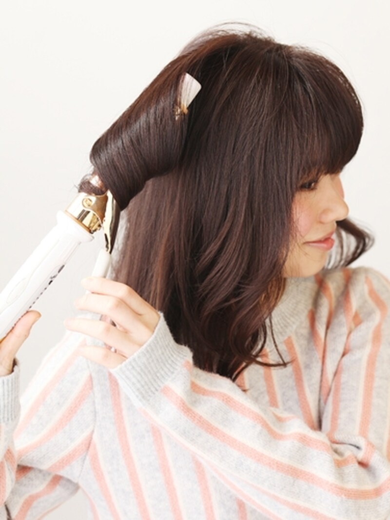 こめかみ上は内巻き