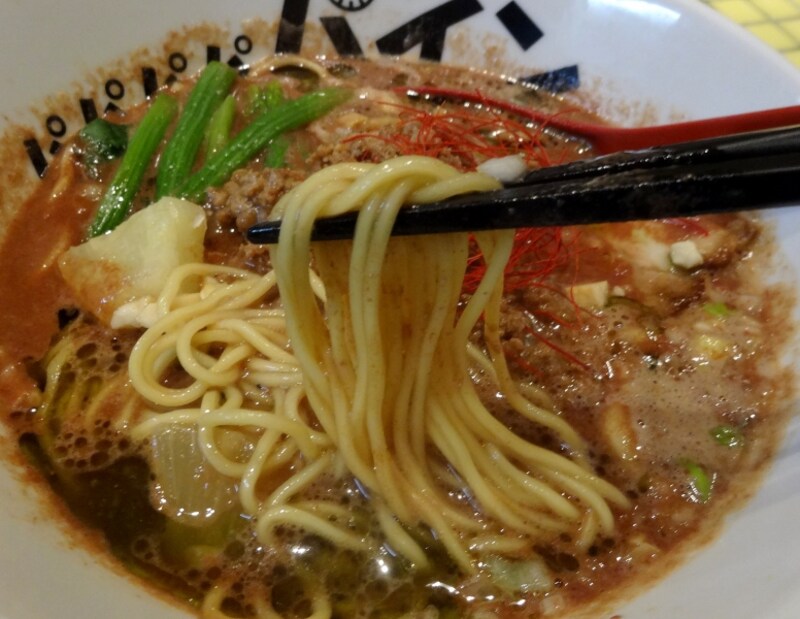 途中まで快調に食べ進む