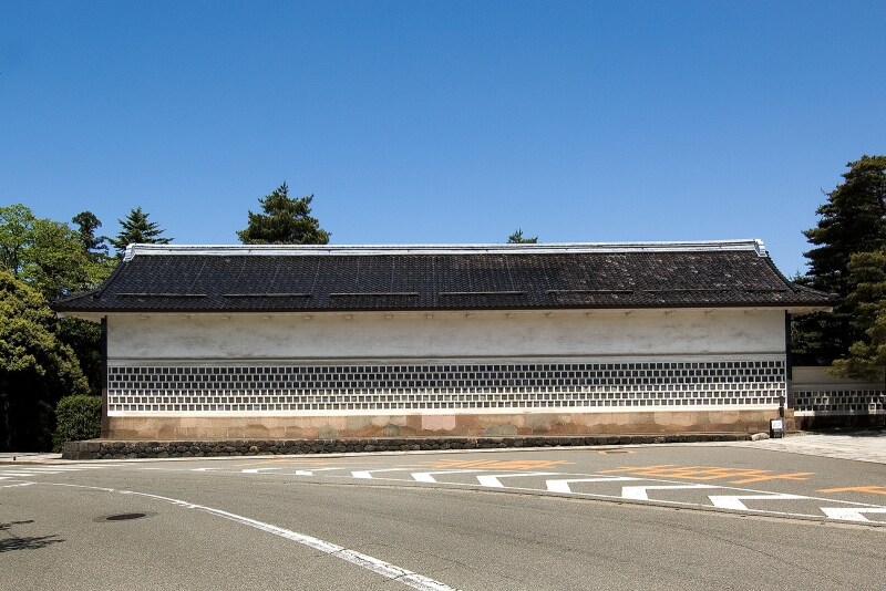 成巽閣の海鼠塀