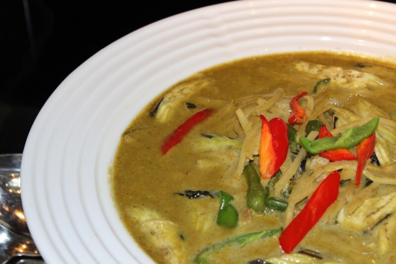 鶏肉のグリーンカレー