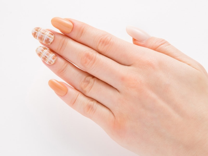 アクリル絵の具を使えば何度でもやり直しが可能！