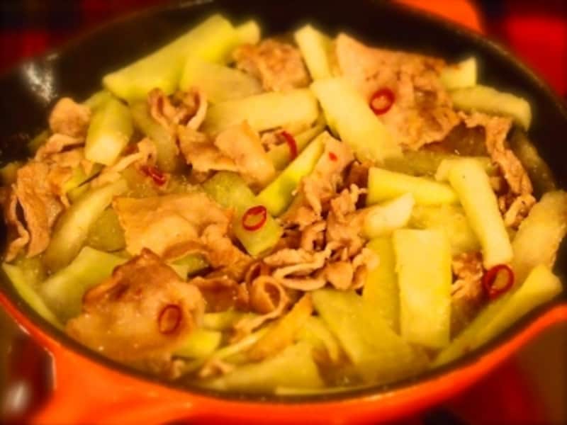 旬の時期に安価な大根をたっぷり食べられる鍋レシピ！