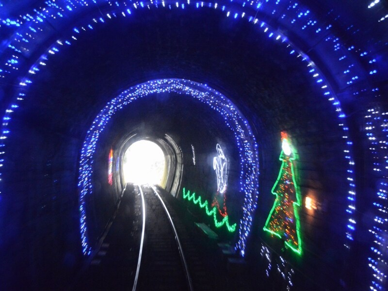 トンネル内イルミネーション