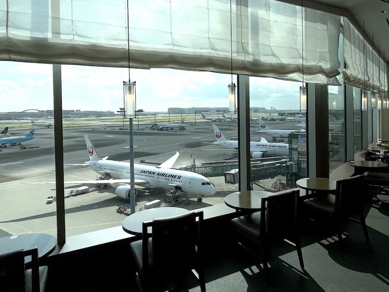 羽田空港,ラウンジ