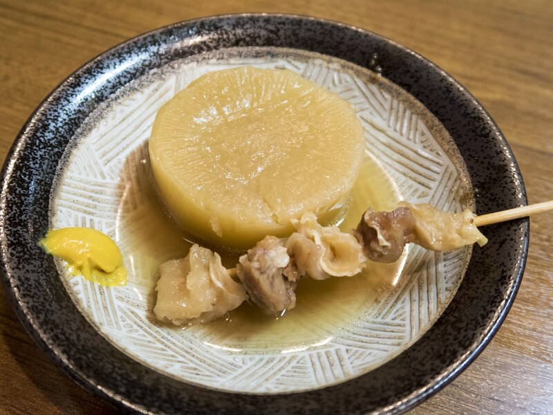 「博多屋台 とんこつおでん」(1個130円~、中盛3個350円)