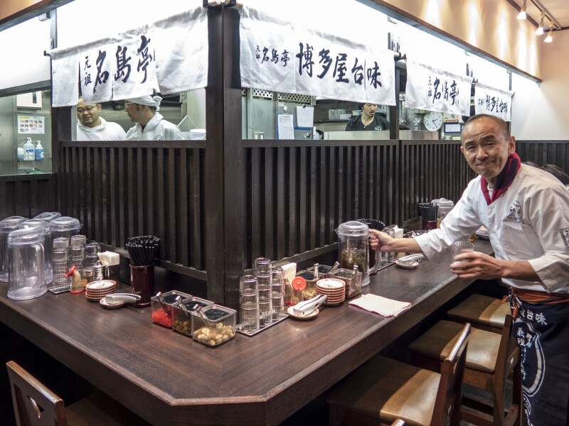 「大将」と呼ばれ親しまれている店主の城戸修さん