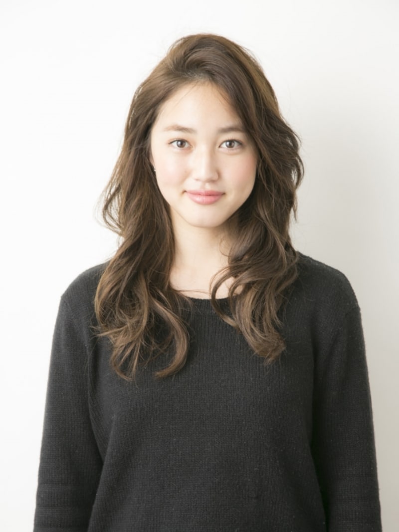 胸下のローレイヤーベース