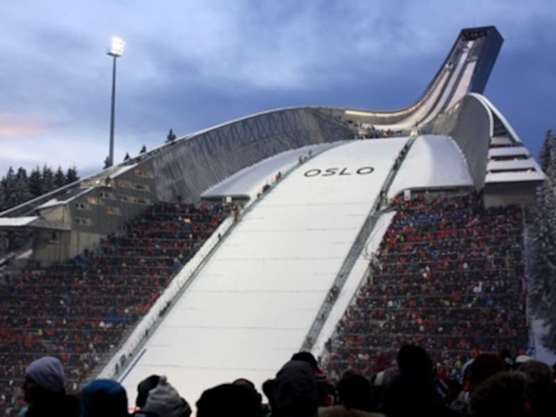 スキージャンプ台