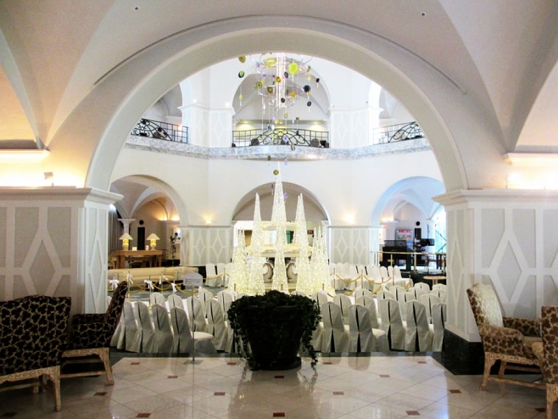 ロイヤルオークホテル