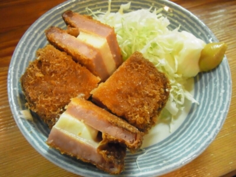 ハムチーズカツ（380円）