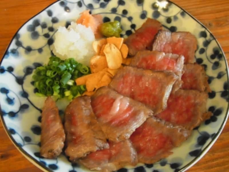 和牛レアステーキ（450円）