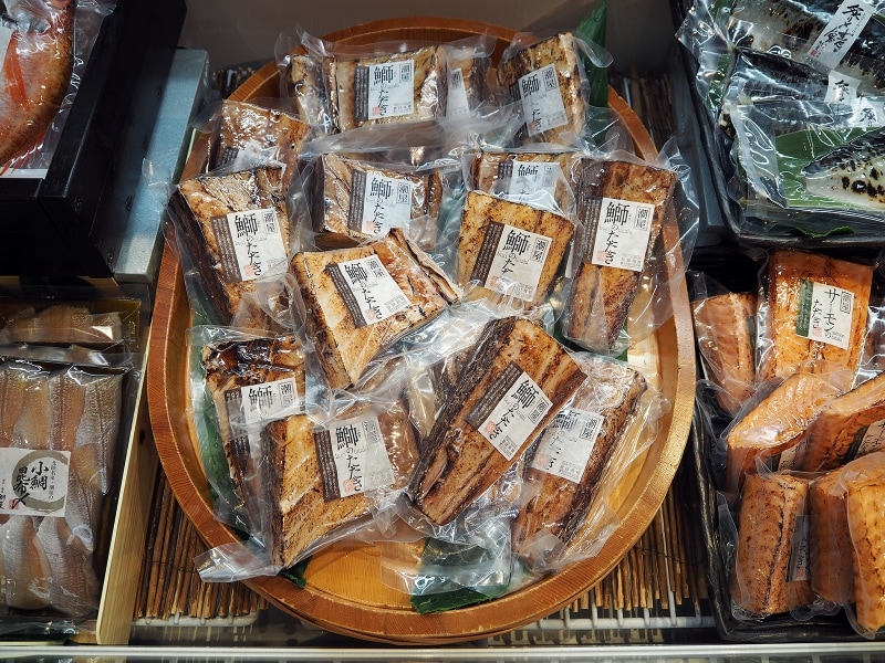 地酒と海産物コーナー