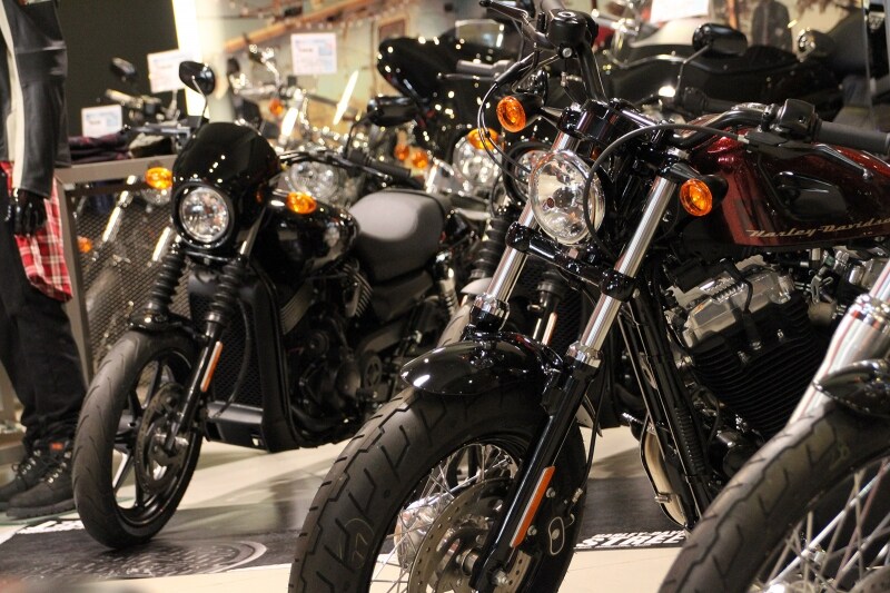 ファクトリーカスタムの最高峰 XL1200X フォーティーエイトと張り合うところまでカスタムする？