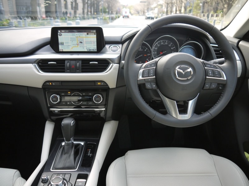 マツダ・アテンザ