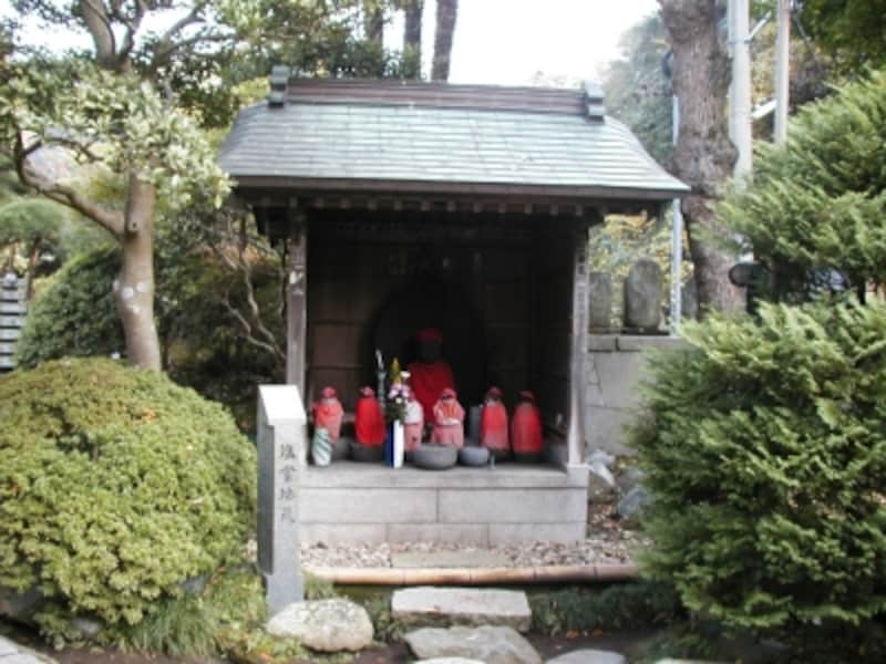 光触寺境内の「塩嘗地蔵」