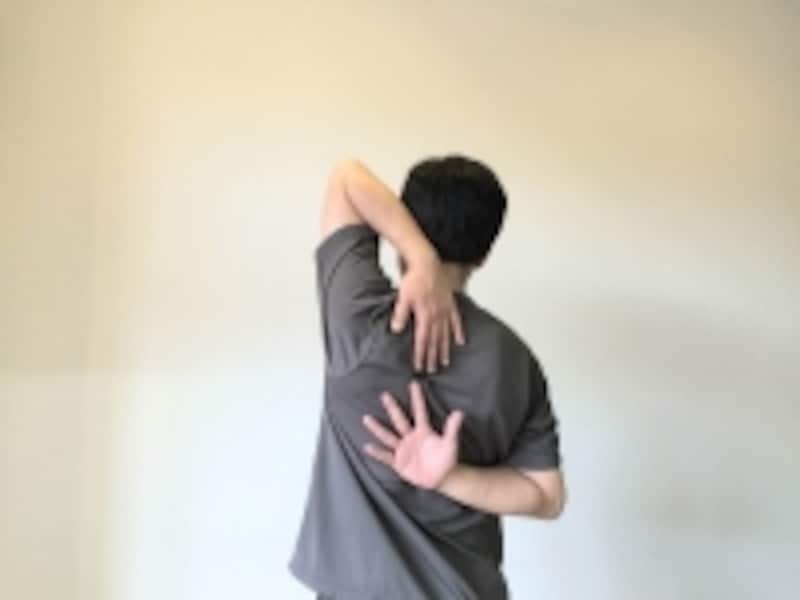 手を繋ぐことができた場合も硬さの左右差をみてみましょう