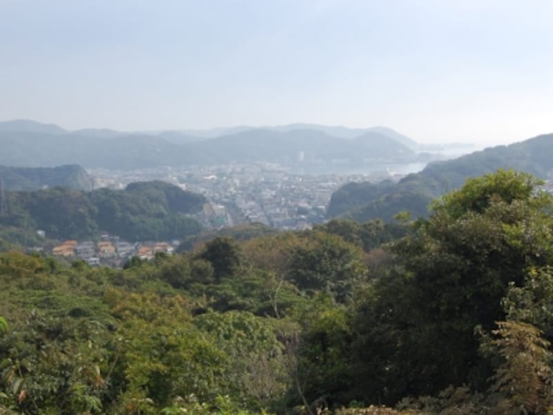 「パノラマ台」から、逗子側の眺望