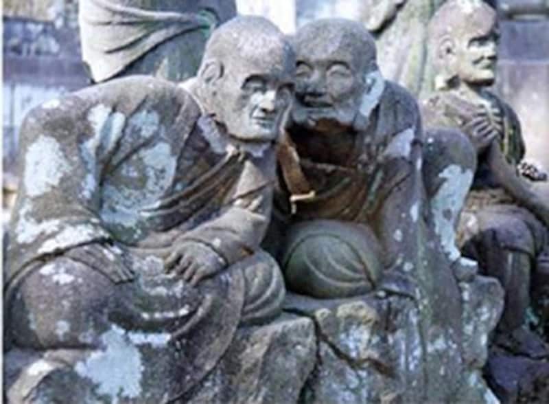 五百羅漢。人の姿をした石には魂が宿っているよう。