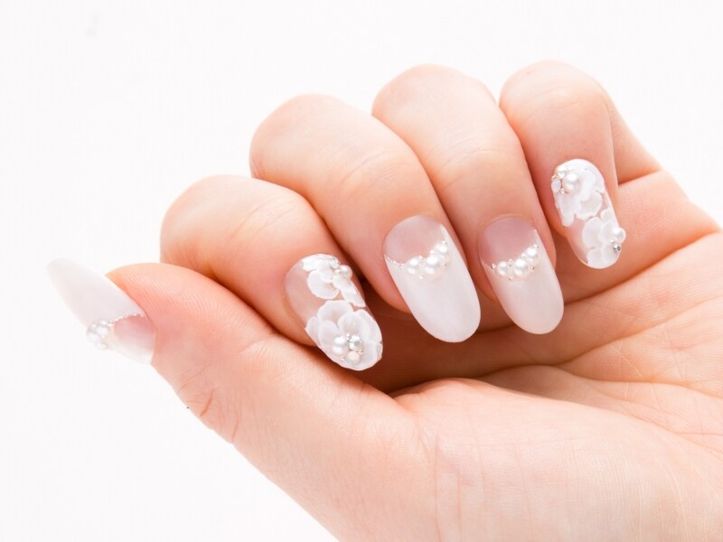 丁寧に描かれたフラワーはまさに大人仕様