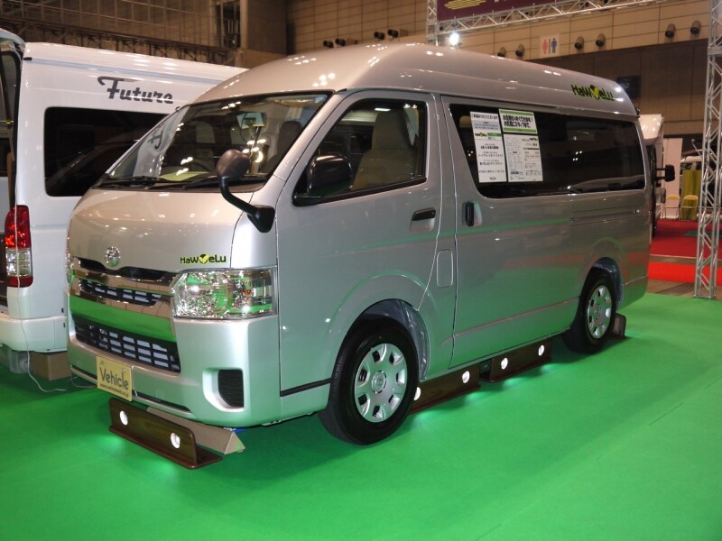 キャンピングカー