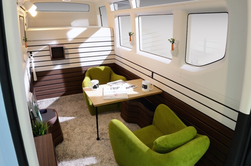 キャンピングカー