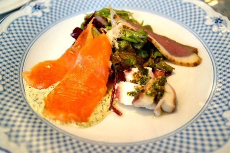 マスのマリネディルソース