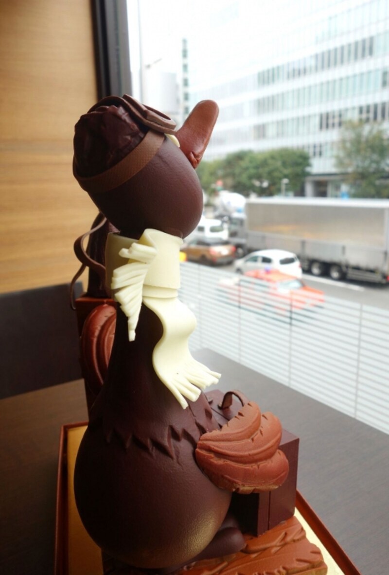 明治通りへ飛び立っていきそう!?