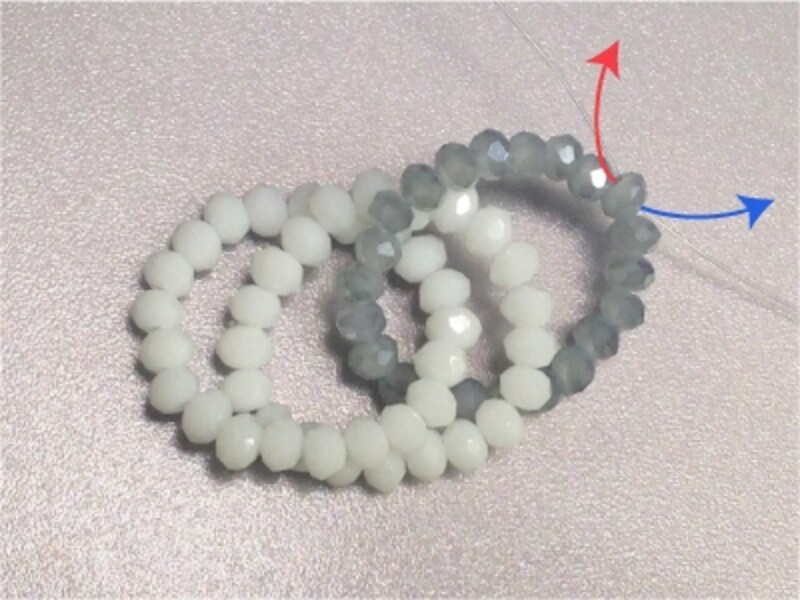 青い薔薇のクリスタルブローチ