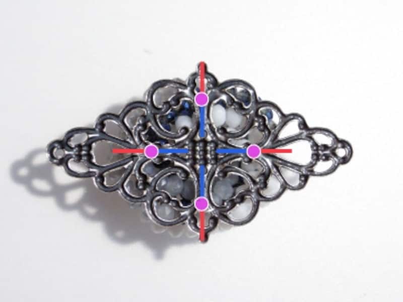 青い薔薇のクリスタルブローチ